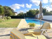Moradia T4 com jardim, piscina e garagem, muito perto de...