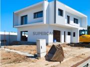 Moradia T4 com piscina 5 m de Caldas da Rainha