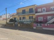 Moradia T4 com Piscina a 1.800m da Praia da Consolao