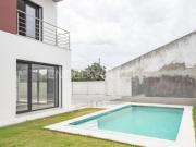 Moradia T4 com Piscina Aroeira