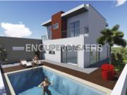 Moradia T4 com Piscina Aroeira
