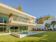 Moradia T4, com piscina e estacionamento, em Cascais 0m²...