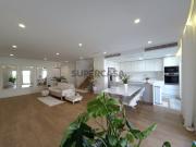 Moradia T4 com piscina e garagem