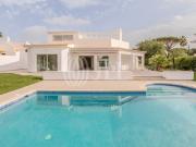 Moradia T4 com piscina e garagem, Vilamoura, Algarve
