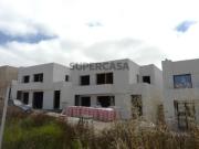 Moradia T4 com Piscina e Jardim Mafra