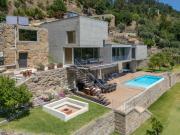 Moradia T4 com Piscina e SPA na margem do rio Douro