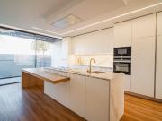 Moradia T4 com Piscina em Canidelo Gaia