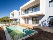 Moradia T4 com piscina privativa em Manique