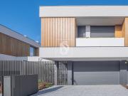 Moradia T4 com Piscina, próxima à Praia, em A Ver o Mar,... Moradia T4 com Piscina, próxima à Praia, em A Ver o Mar,...