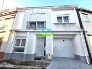 Moradia T4 com Terraços, Anexo e Garagem em Tavarede,...