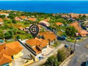 Moradia T4 com Terreno de 470m2 e Garagem em Santa Cruz