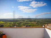 Moradia t4 | Com vista deslumbrante, dentro das Muralhas...