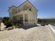 Moradia T4 com Vista MAR e SERRA Localização...