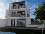 Moradia T4 de Arquitetura Moderna com Piscina na Sobreda