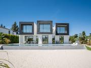 Moradia T4 de luxo à venda em Loulé