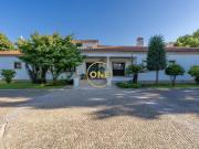 Moradia T4 de Luxo com Piscina Interior Aquecida em Vila...