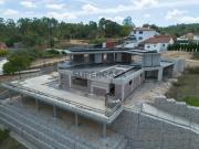 Moradia T4 de luxo em Pombal Valdeira