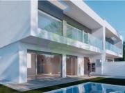 Moradia T4 de Luxo | Mezzanine, Garagem e Piscina a Sal...