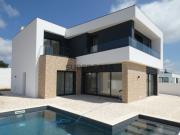 Moradia T4 Duplex contemporânea