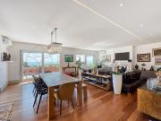 Moradia T4 elegante com vistas deslumbrantes na Marinha...