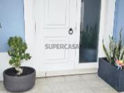 Moradia T4 em Branca