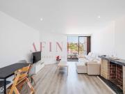 MORADIA T4 NO CENTRO DE CASCAIS RENOVADA EM 2023 E COM...