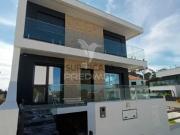 Moradia T4 em Charneca de Caparica e Sobreda