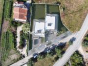 Moradia T4 em Colmeias e Memória