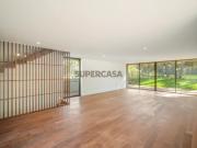 Moradia T4 com Terreno de 1.030m2 em Condomínio Fechado