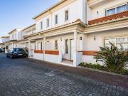 Moradia T4 em Condomínio fechado