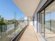 Moradia T4 em Condomínio Fechado em Cascais com jardim e...