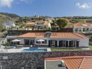 Moradia T4 em Estreito da Calheta