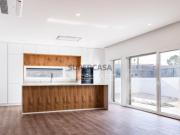 Moradia T4 em Fernão Ferro