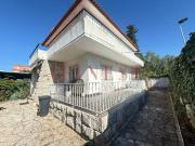 Moradia T4 Em Linda Velha 197m² Algés, Linda a Velha e...