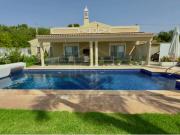 Moradia T4 em localização privilegiada no Esteval, Algarve