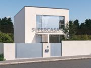 Moradia T4 em Madalena