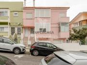 Moradia T4 em Mina de Água