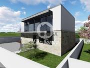 Moradia T4 em Nogueira e Silva Escura