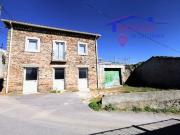 Moradia T4 em pedra, recentemente remodelada, próxima da...