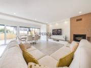 Moradia T4 em Porto Salvo