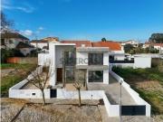 Moradia T4 em Ramalhal