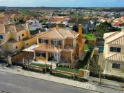 Moradia T4 em São Pedro da Cadeira