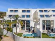 Aninhada nas tranquilas colinas de Santa Bárbara  uma...