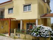 Moradia T4 em Turquel: Espao, Conforto e Potencial de...