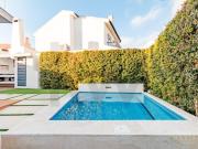 MORADIA T4 em zona sossegada em Cascais com jardim,...