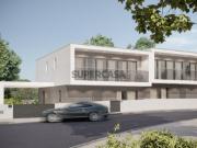 Moradia T4 Geminada com piscina em Caldas da Rainha