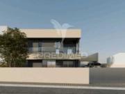 Moradia T4, geminada, nas Quintinhas