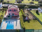 Moradia T4 Independente com Jardim, Piscina e Garagem...