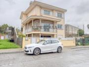 Moradia T4 independente em Valongo