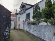 Moradia T4 isolada com amplo quintal e possibilidade de...